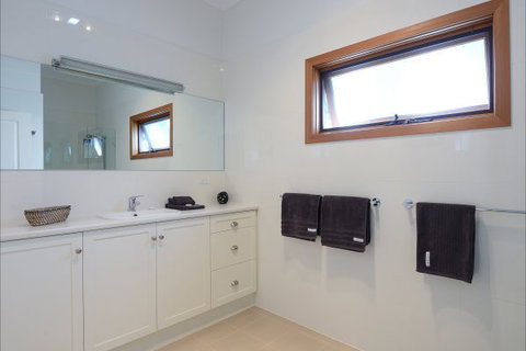 A Seascape Retreat - New South Wales Tourism  4